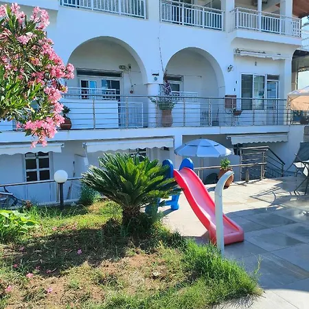 Paschalia Sea View بيت ريفي *